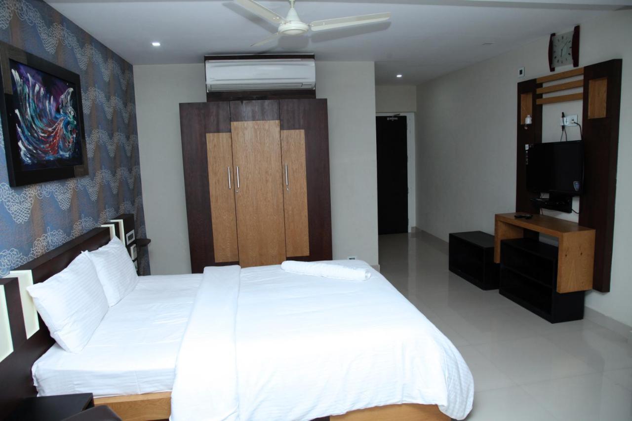 Hotel Alshifa Tbg Residency à Perintalmanna Extérieur photo